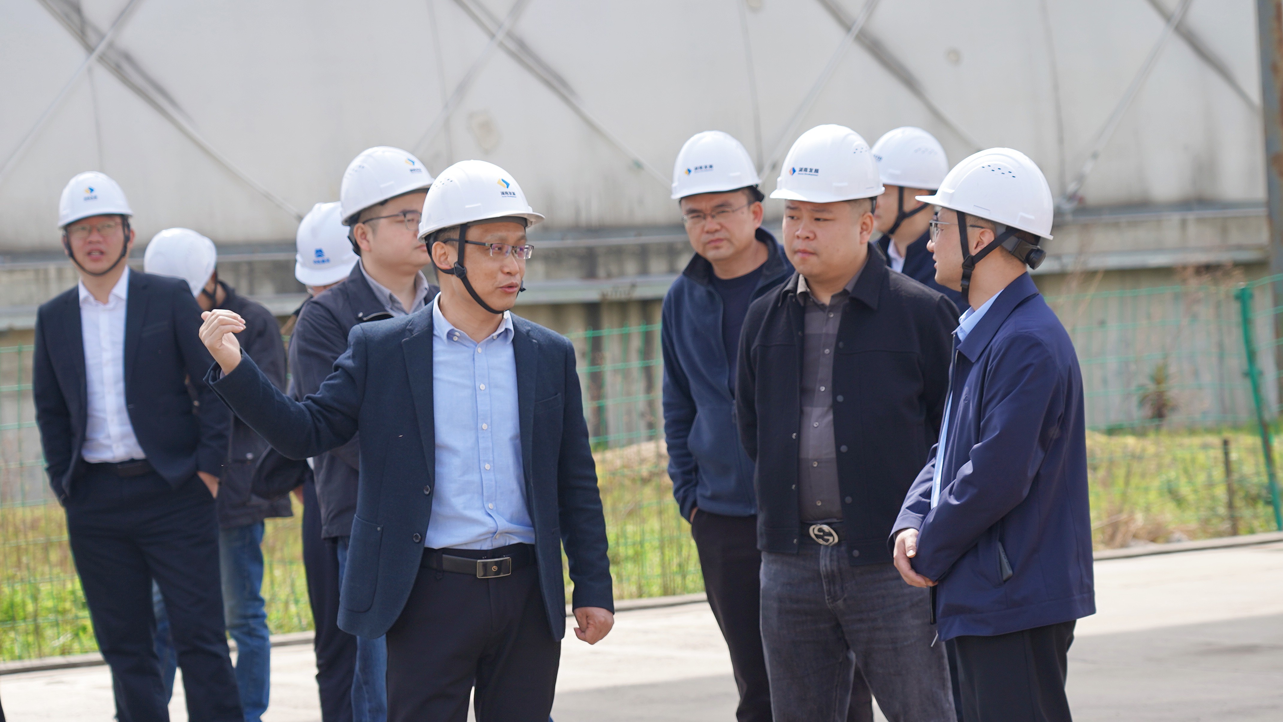 沅江市副市长雷亮调研九游·会(J9)官方网站机制砂和砂石集散中心项目